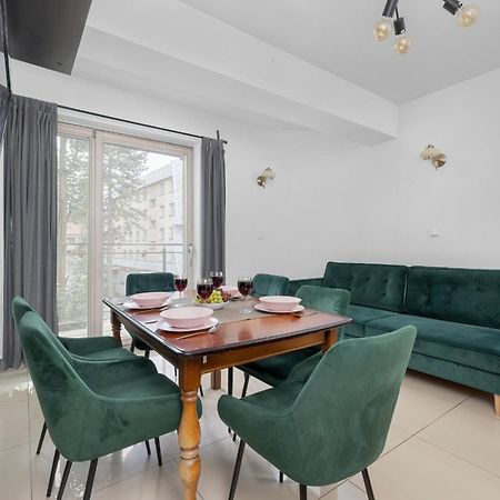 Przestronne Apartamenty W Zakopanem Z Trzema Sypialniami I Parkingiem By Noclegi Renters Exterior photo