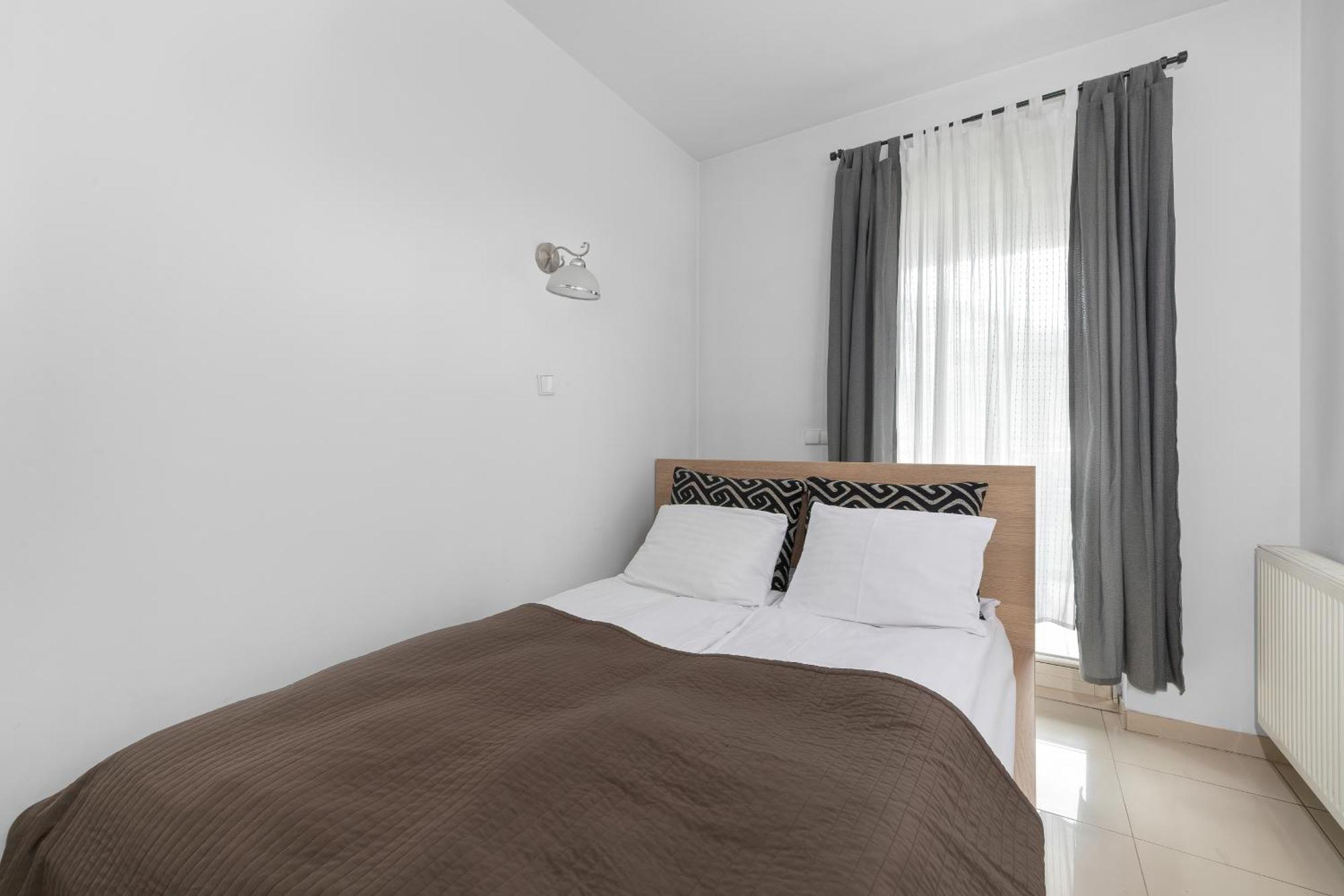 Przestronne Apartamenty W Zakopanem Z Trzema Sypialniami I Parkingiem By Noclegi Renters Exterior photo