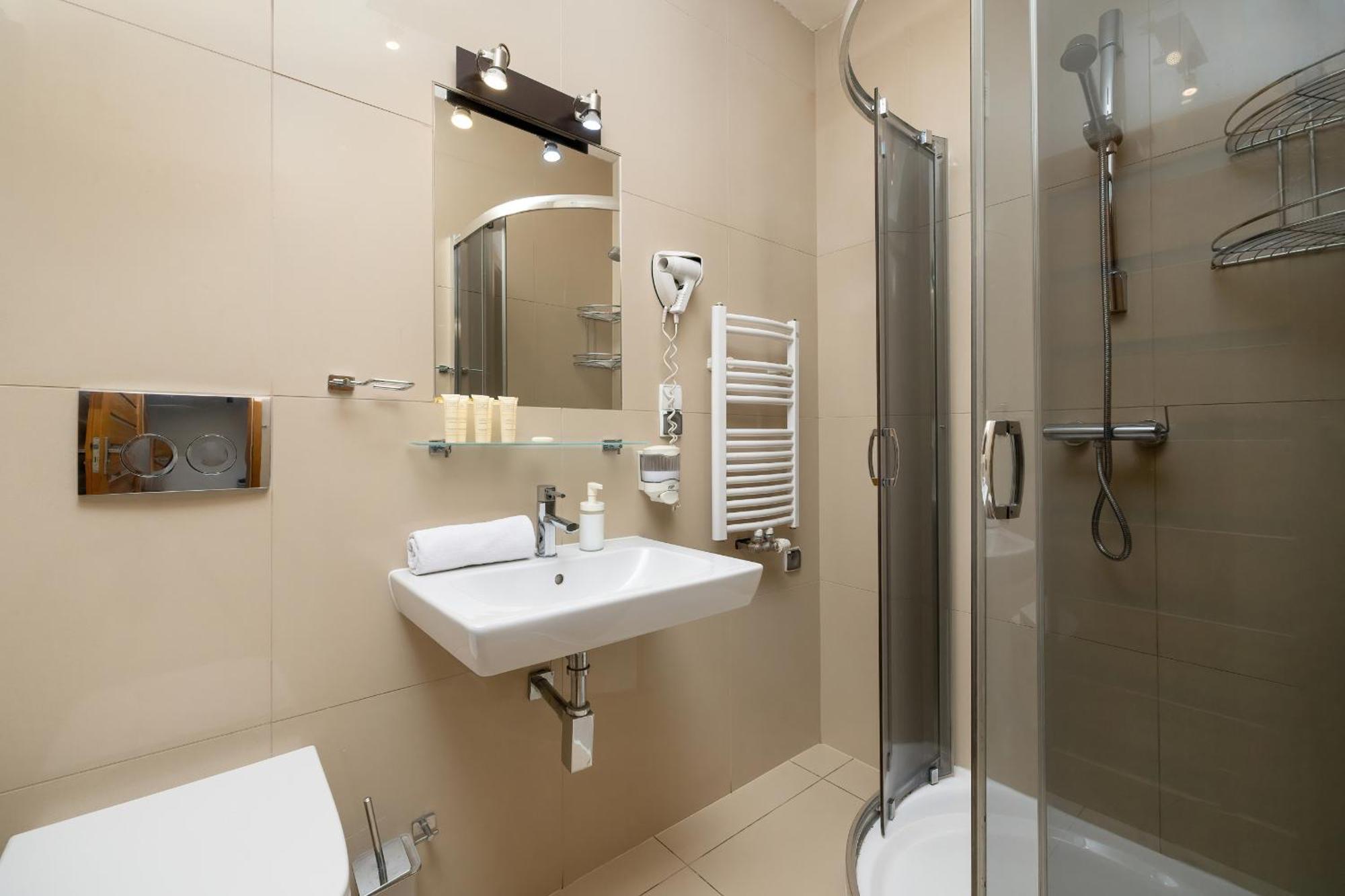Przestronne Apartamenty W Zakopanem Z Trzema Sypialniami I Parkingiem By Noclegi Renters Exterior photo