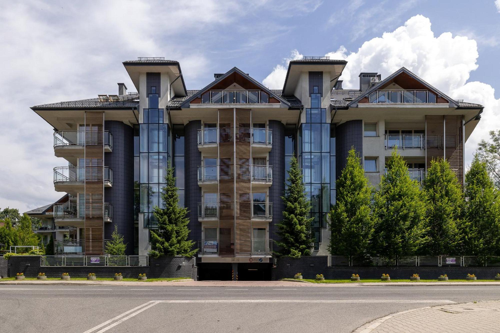 Przestronne Apartamenty W Zakopanem Z Trzema Sypialniami I Parkingiem By Noclegi Renters Exterior photo