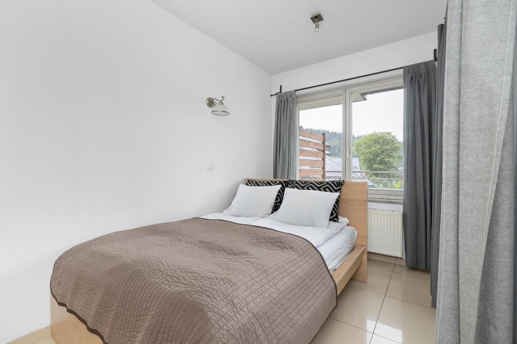 Przestronne Apartamenty W Zakopanem Z Trzema Sypialniami I Parkingiem By Noclegi Renters Exterior photo